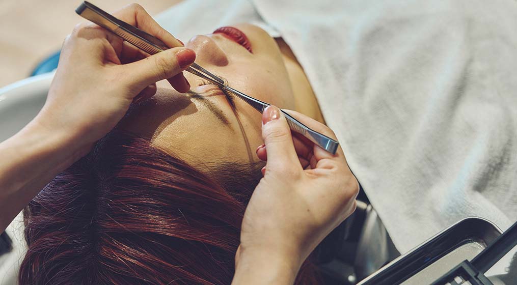 まつ毛エクステンションの技術習得